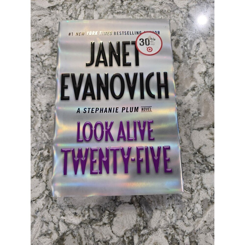 Look Alive Twenty-Five: A Stephanie Plum Novel by Evanovich, Janet 9780399179228